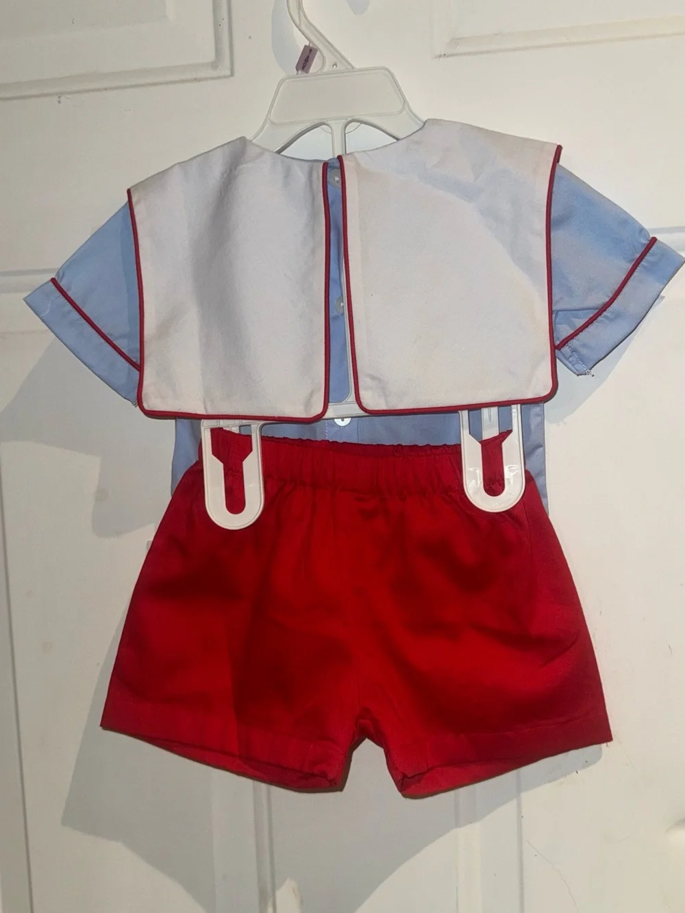 NWT Cecil and Lou Blue & Red Kids Matching Set with Apple Appliqué